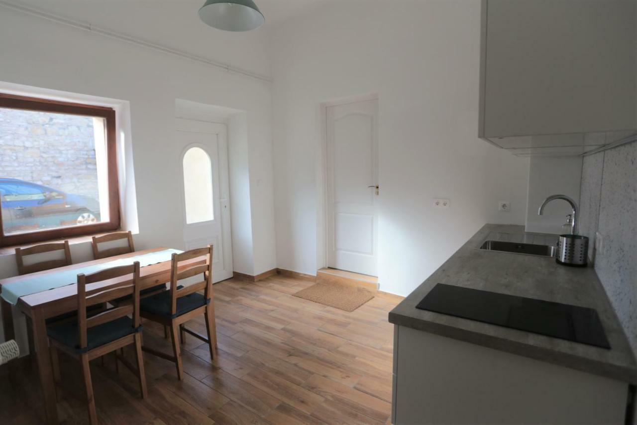 Jokai 19 Vendeghaz Apartment Veszprém Exterior foto