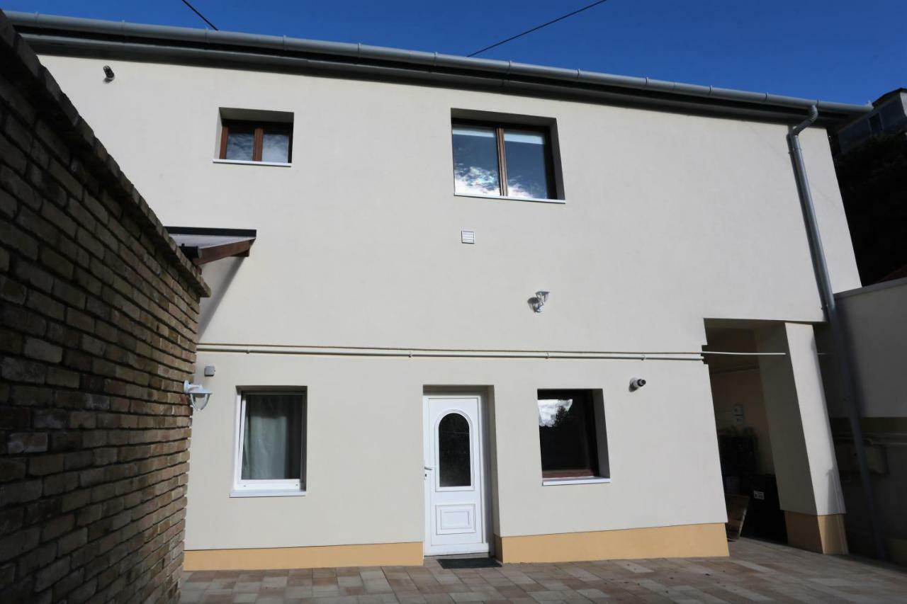 Jokai 19 Vendeghaz Apartment Veszprém Exterior foto